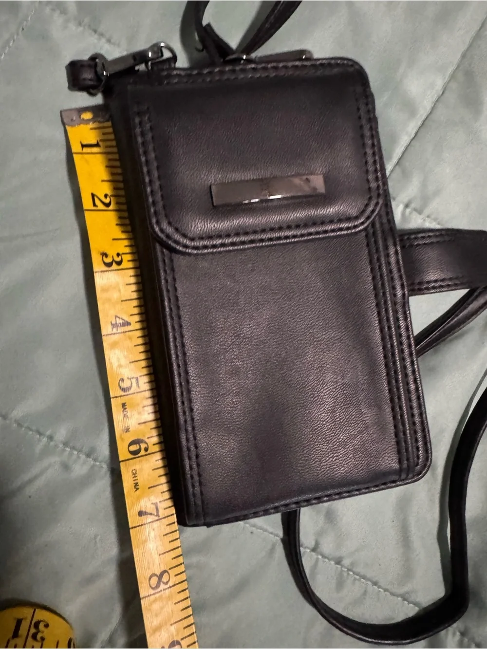 Black Crossbody Phone Wallet Slim Hands-Free Carry